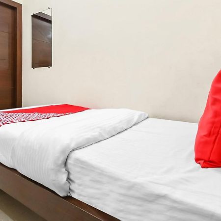 Oyo 49672 Hotel Galaxy Moradabad Zewnętrze zdjęcie