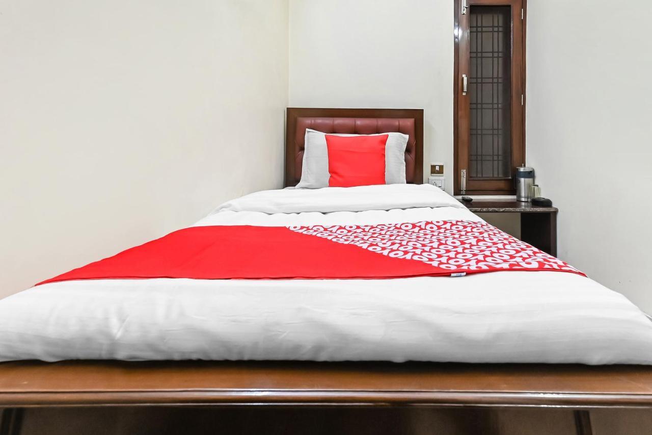 Oyo 49672 Hotel Galaxy Moradabad Zewnętrze zdjęcie