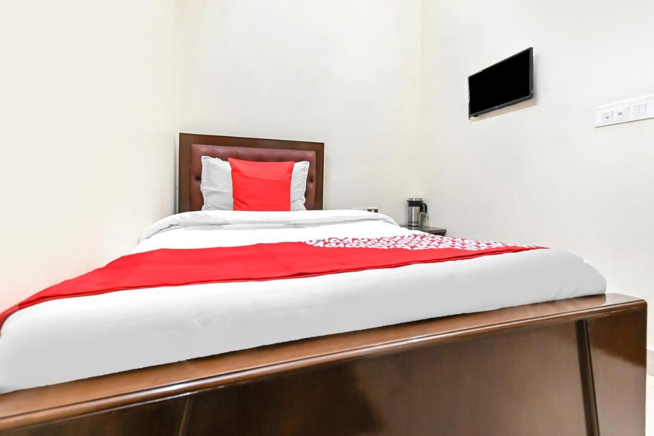 Oyo 49672 Hotel Galaxy Moradabad Zewnętrze zdjęcie