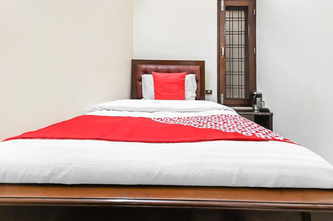 Oyo 49672 Hotel Galaxy Moradabad Zewnętrze zdjęcie