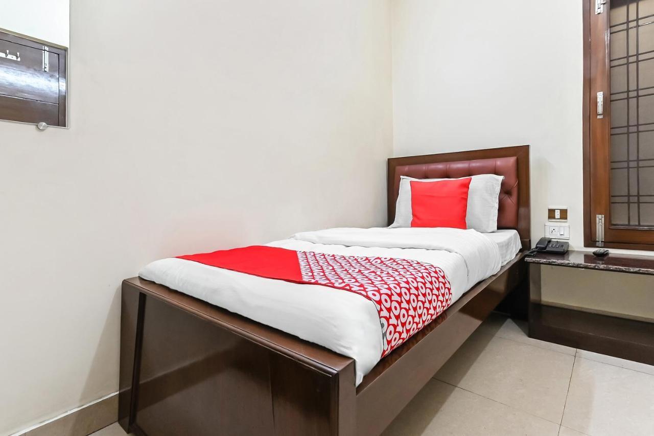 Oyo 49672 Hotel Galaxy Moradabad Zewnętrze zdjęcie